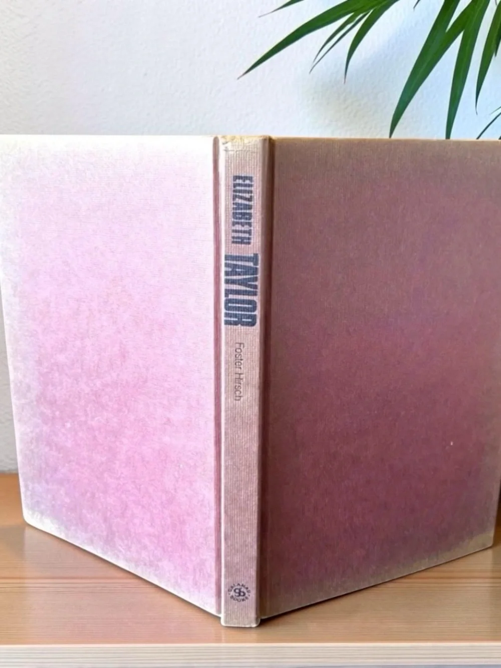 N/A pictorial treasury